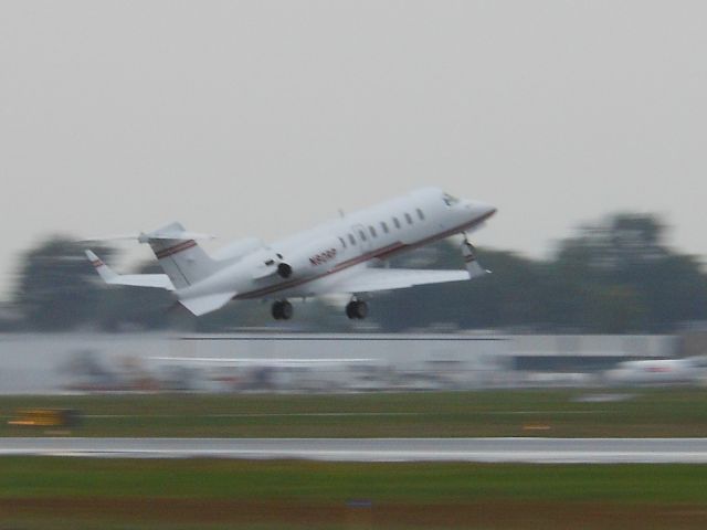 Learjet 45 (N80RP)