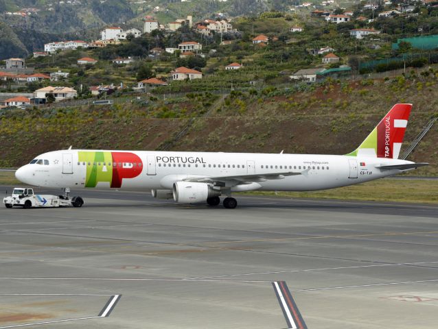 Airbus A321neo (CS-TJF) - Pulling for start up