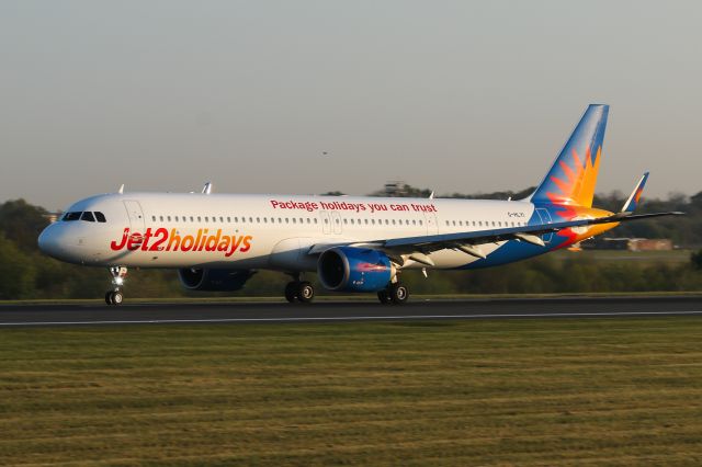 Airbus A321neo (G-HYLI) - EXS875 to Faro.