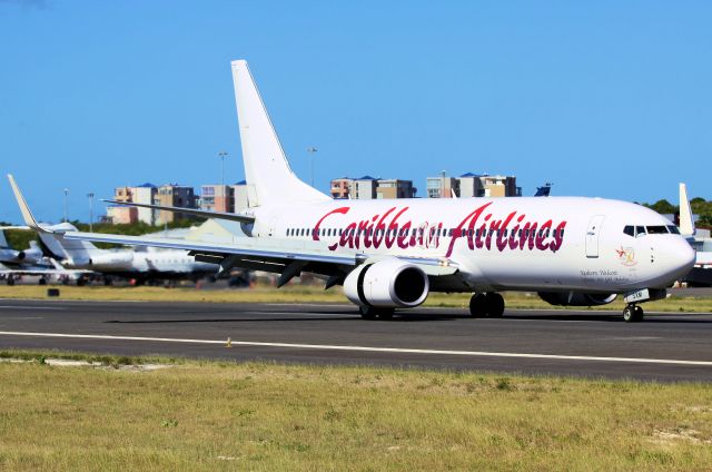 Boeing 737-800 (9Y-SXM)