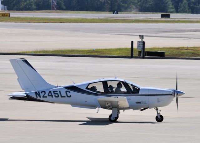 Socata TB-20 Trinidad (N245LC)