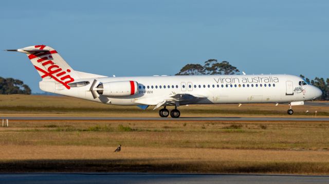 Fokker 100 (VH-FWH)