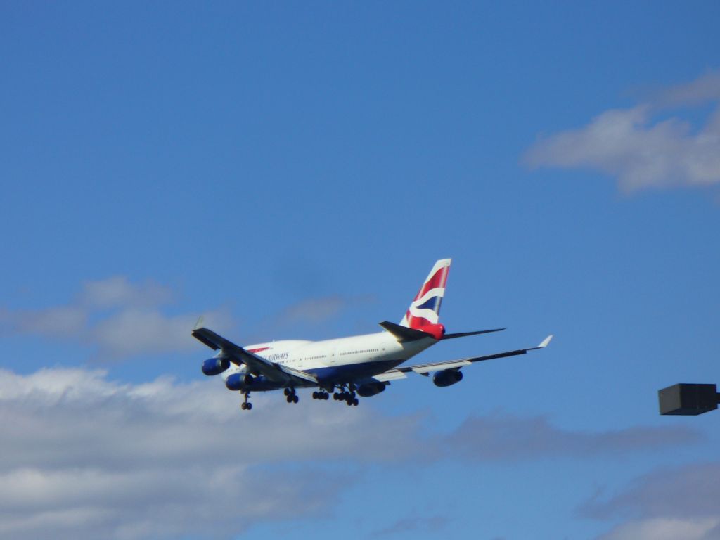 Boeing 747-400 (G-CIVS)
