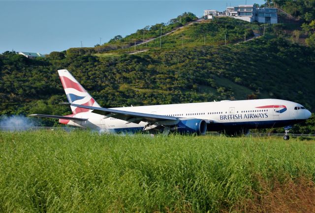 Boeing 777-200 (G-YMMB)