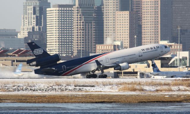 Boeing MD-11 (N272WA)