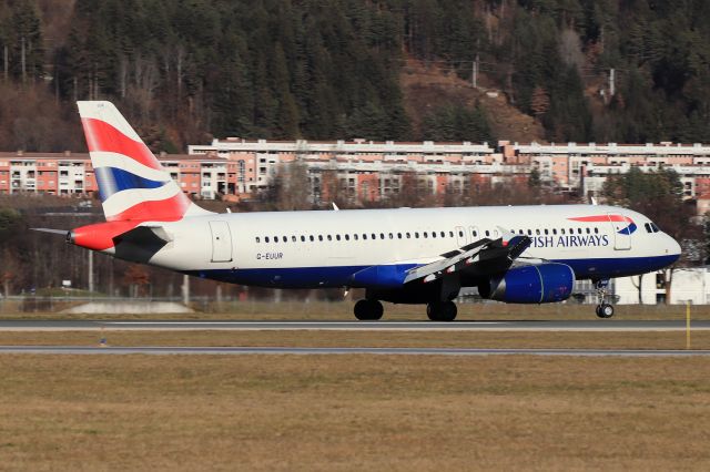 Airbus A320 (G-EUUR)