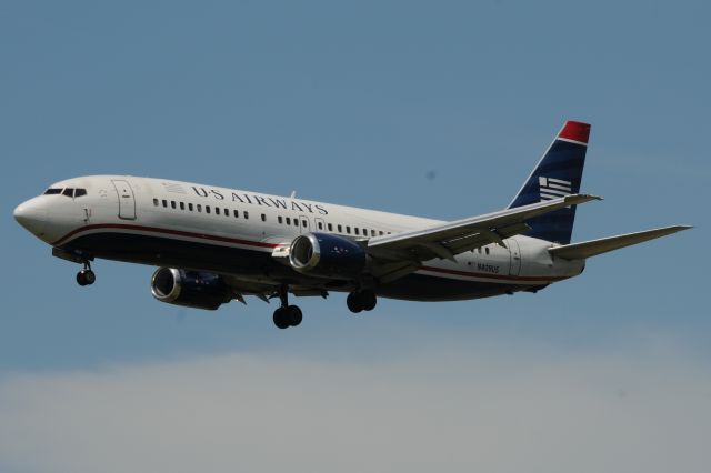 BOEING 737-400 (N409US)