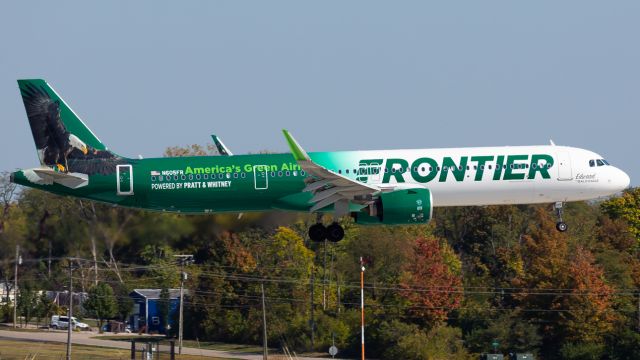 Airbus A321neo (N605FR) - Runway 18L arival