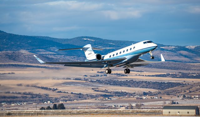 Gulfstream Aerospace Gulfstream G650 (N68885) - G650ER departing BZN