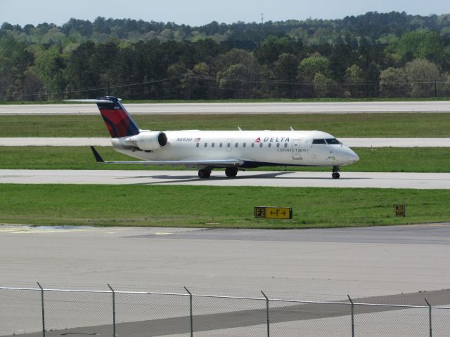 Canadair Regional Jet CRJ-200 (N8905F) - Delta Connection CRJ200! (4/2/16)