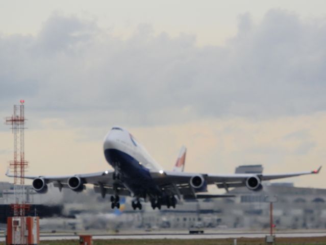 Boeing 747-400 (G-CIVV)