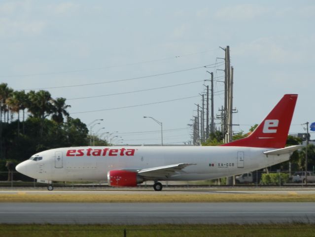 BOEING 737-300 (XA-GGB)