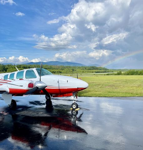 Beechcraft Baron (58) (N58RH)