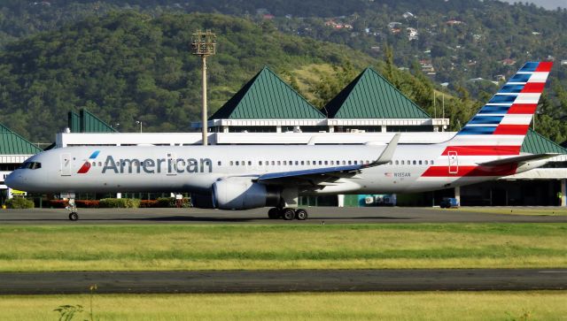 Boeing 757-200 (N185AN)