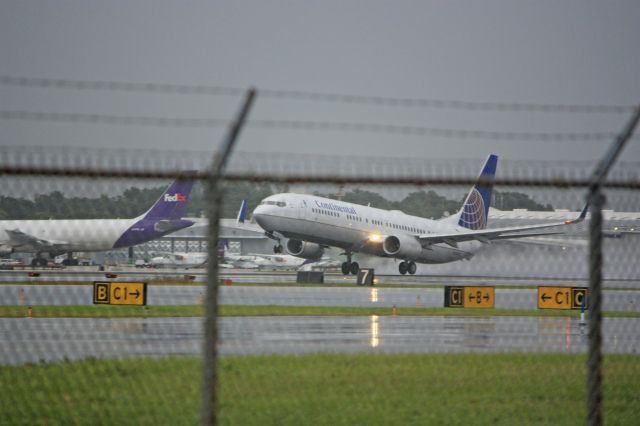 Boeing 737-900 (N75428)