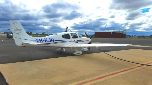 Cirrus SR-22 (VH-KJN) - Refuelling at Roma