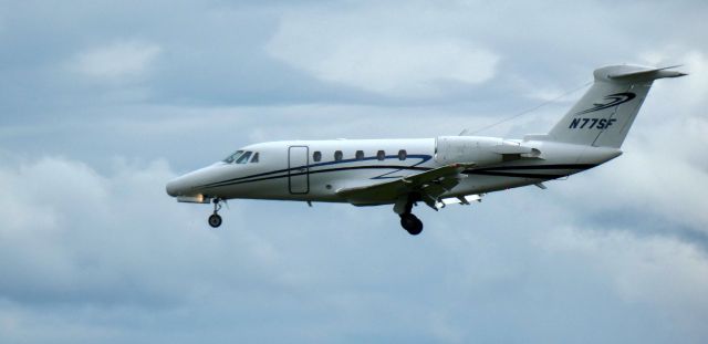 Cessna Citation III (N77SF) - About to touch down is this 1996 Cessna 650 Citation VII in the Spring of 2024.