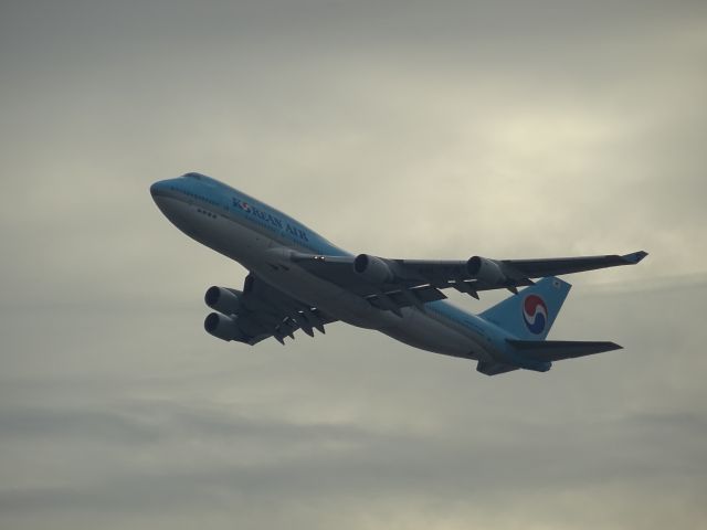 Boeing 747-400 (HL7472)