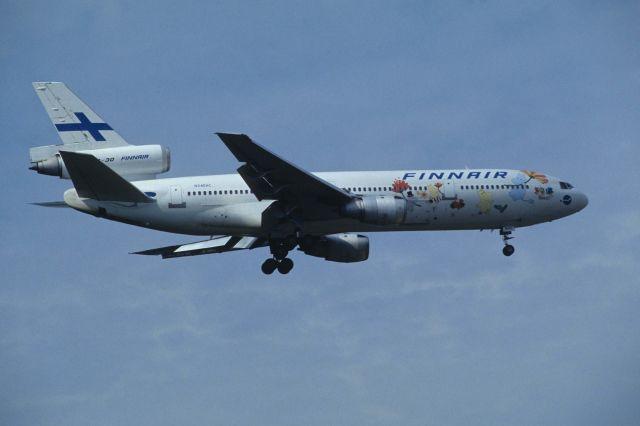 McDonnell Douglas DC-10 (N345HC) - Final Approach to Narita Intl Airport Rwy34L on 1995/09/22 " Mumin c/s "