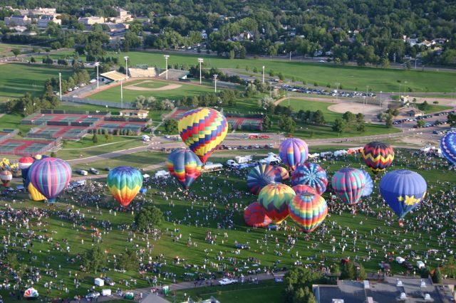 — — - Colorado Springs Balloon Festival 2006 (away from airport)