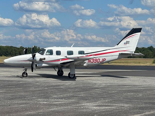 Piper Cheyenne 2 (N390JP)