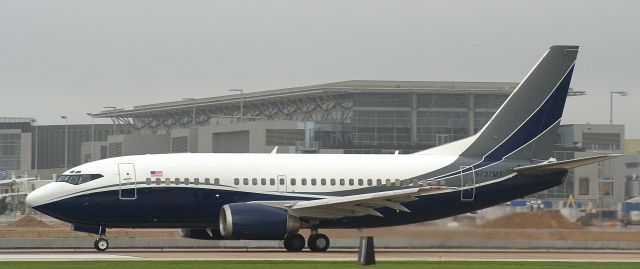 Boeing 737-500 (N737MT)