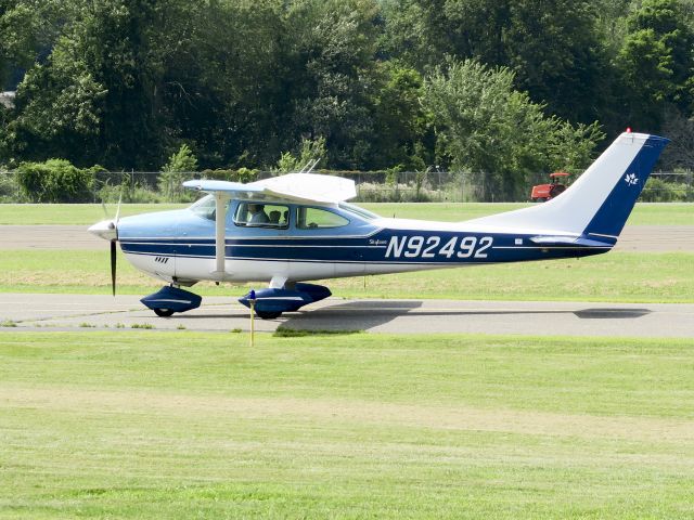 Cessna Skylane (N92492) - 30 July 2015.