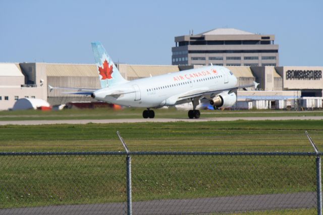 Airbus A319 (C-GAQZ)