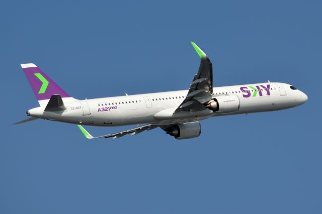 Airbus A321 (CC-DCF)