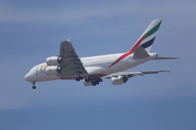 Airbus A380-800 (A6-EET)