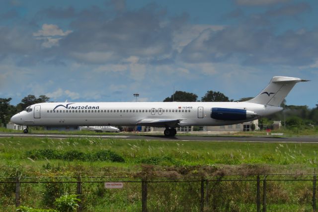 McDonnell Douglas MD-82 (YV-3499)
