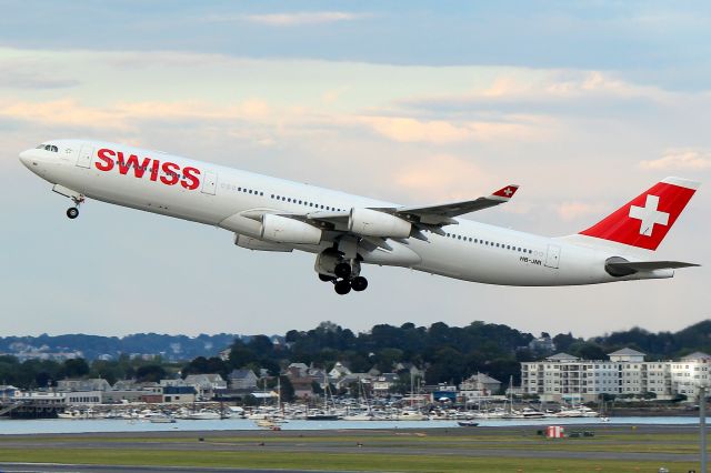 Airbus A340-300 (HB-JMI) - Swiss 55 departing back to Zurich