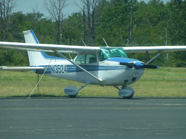 Cessna Skyhawk (N13524)