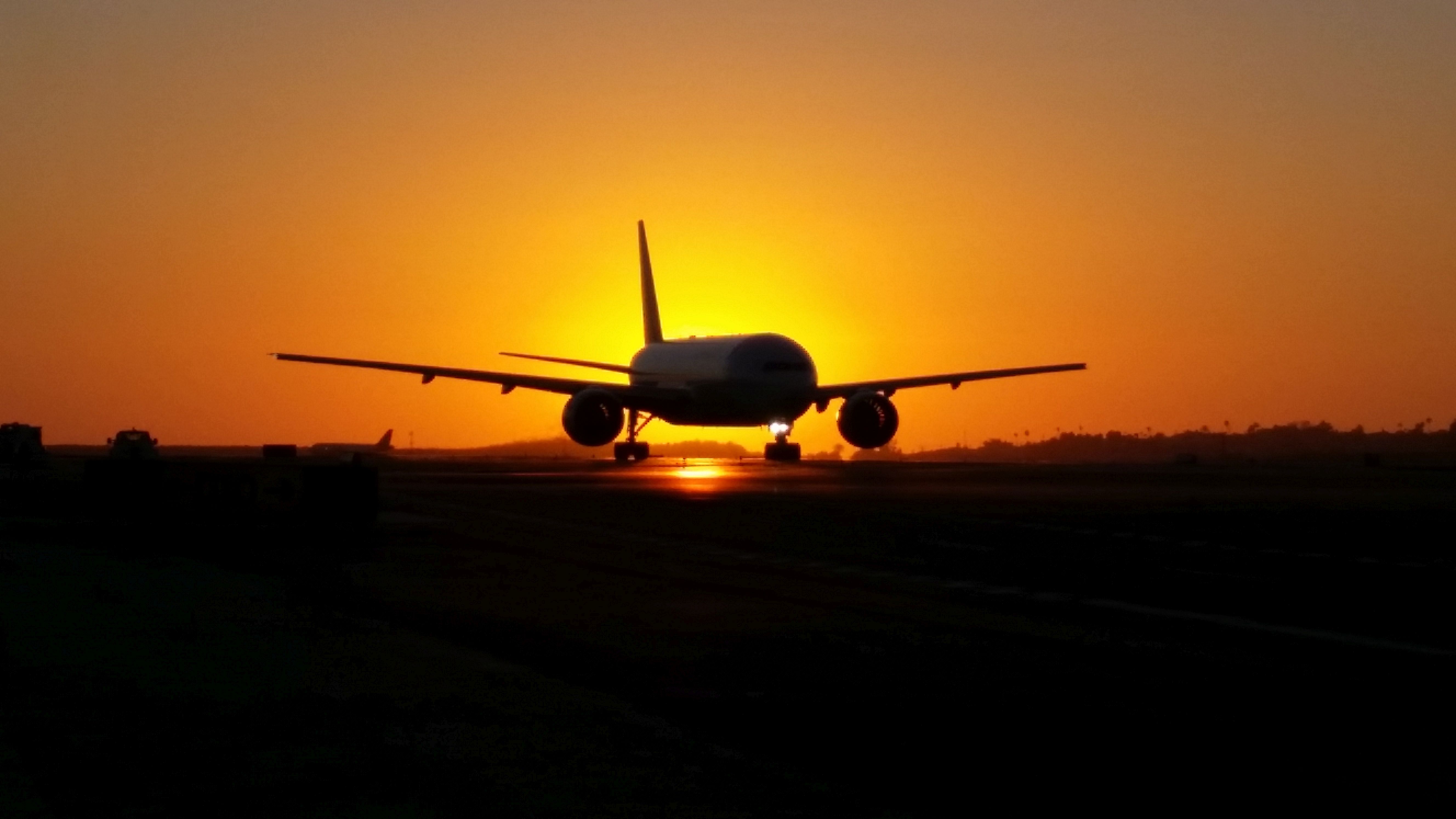 Boeing 777-200 — - FALL SUNSET 2014