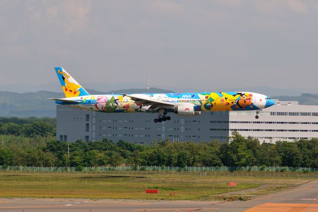 BOEING 777-300 (JA754A) - 2013/9/8