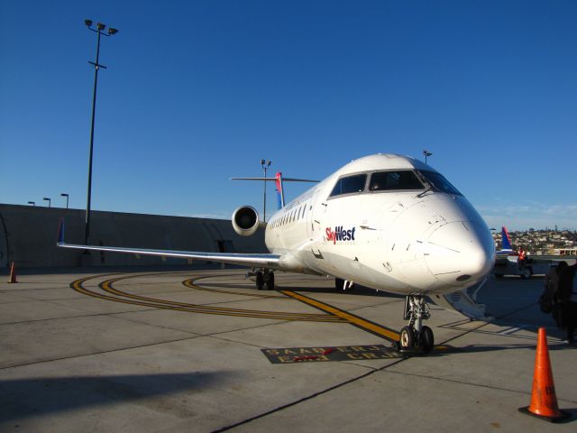 Canadair Regional Jet CRJ-200 (N460SW)