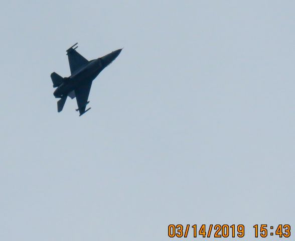 Lockheed F-16 Fighting Falcon (89-2040)