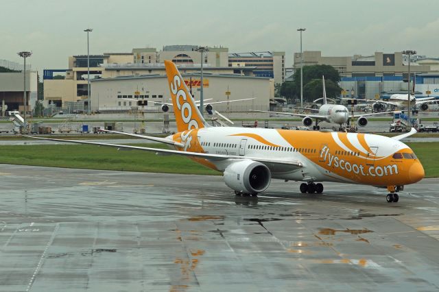 Boeing 787-8 (9V-OFI)