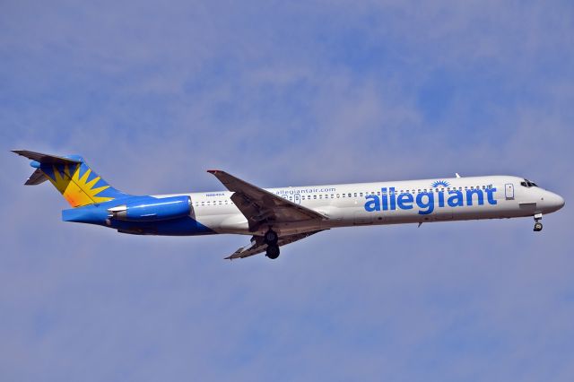 McDonnell Douglas MD-80 (N884GA)