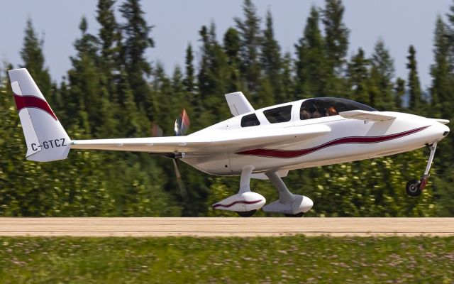 RUTAN Cozy (C-GTCZ)