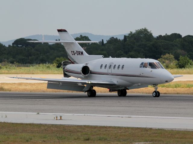 Hawker 800 (CS-DRM)