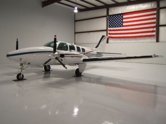 Beechcraft Baron (58) (N191PW)