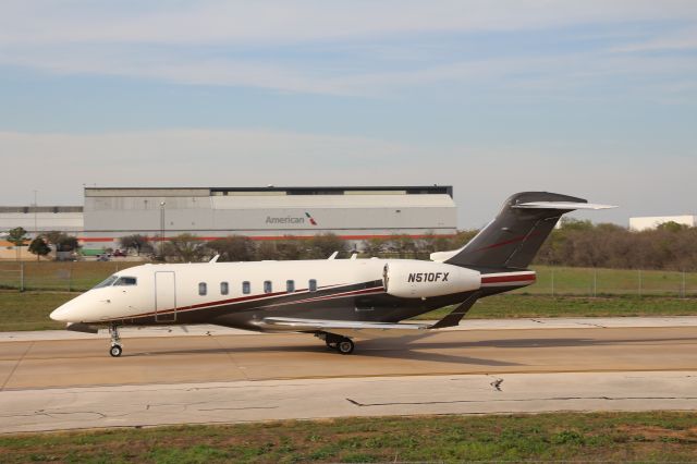 Bombardier Challenger 300 (N510FX)