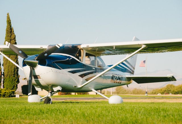 CESSNA T182 Turbo Skylane (N1325D)