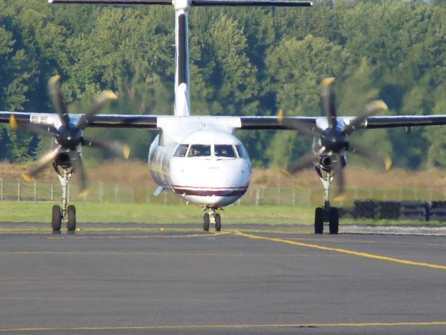 de Havilland Dash 8-400 (N407QX)