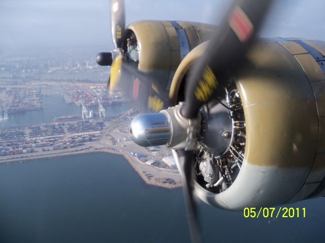 — — - Numbers 3 and 4 over Long Beach B-17 909 (Collings Foundation G model