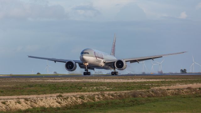 Boeing 777-200 (A7-BFF)