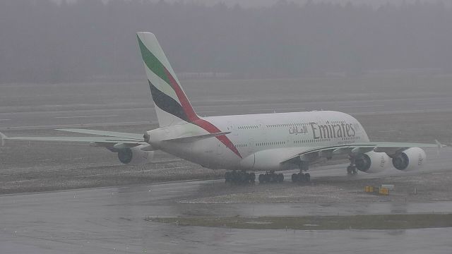 Airbus A380-800 (A6-EDY)