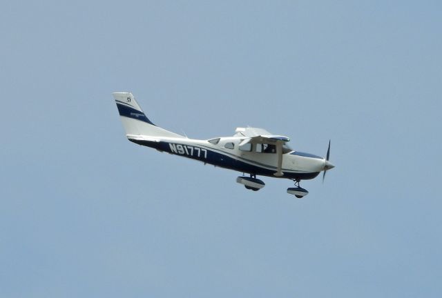 Cessna 206 Stationair (N91777)