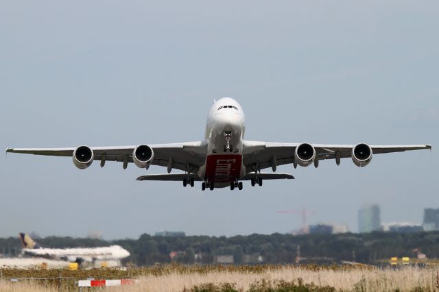 Airbus A380-800 (A6-EDV)